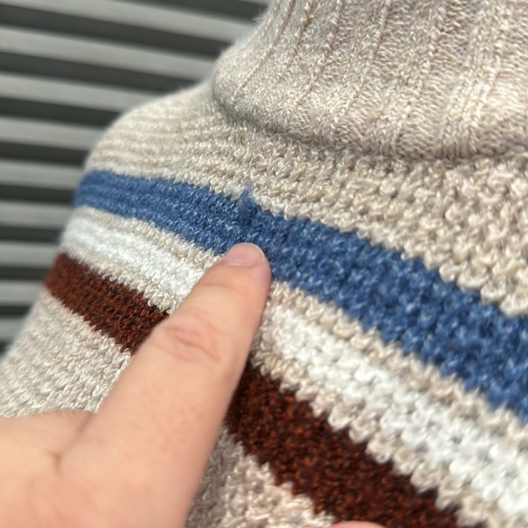 Pullover crop sweater - Picture 3 of 6